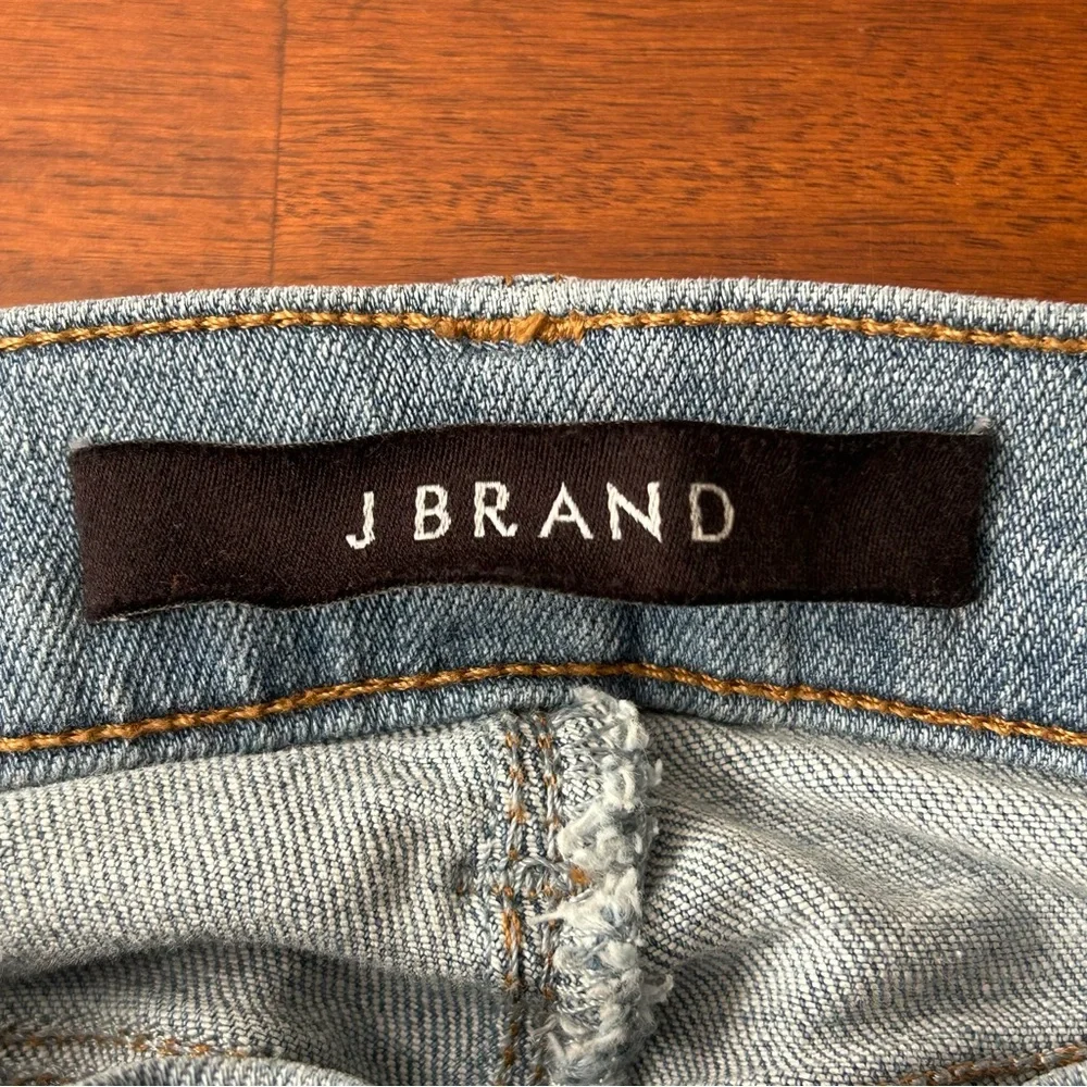 J Brand Cropped Rail Ocean Side Slim Straight Light Wash Stretch Jeans‎